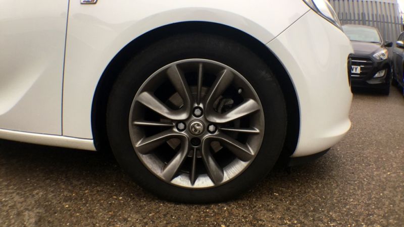 2015 Vauxhall Adam 1.2i image 5