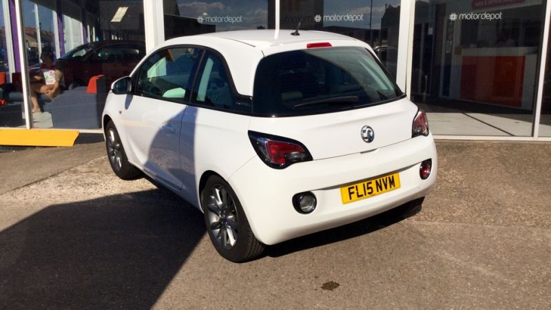 2015 Vauxhall Adam 1.2i image 2