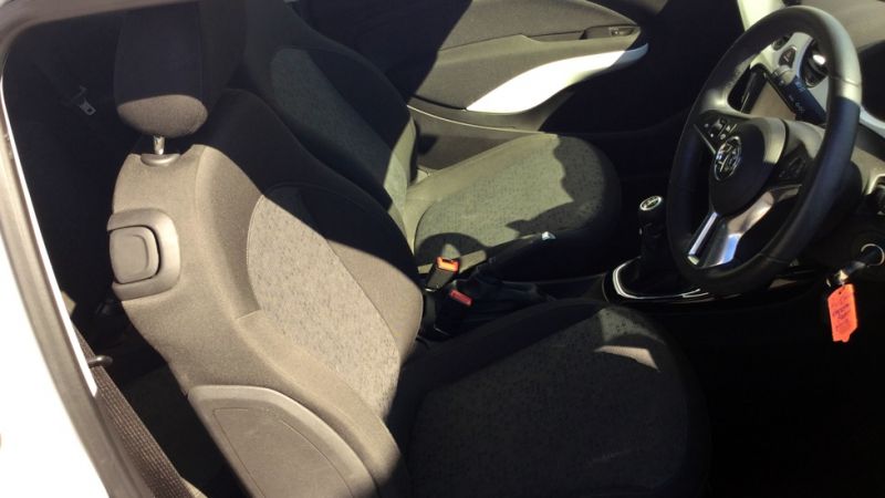 2015 Vauxhall Adam 1.2i image 6