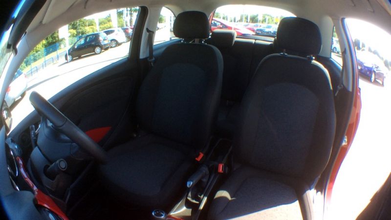 2014 Vauxhall Adam 1.4i image 9