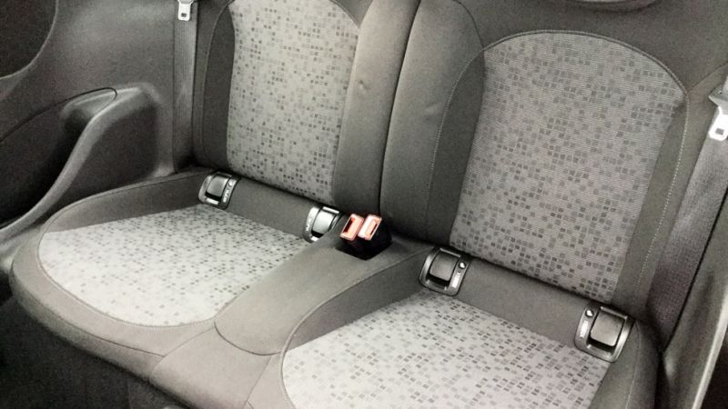 2014 Vauxhall Adam 1.2i image 6