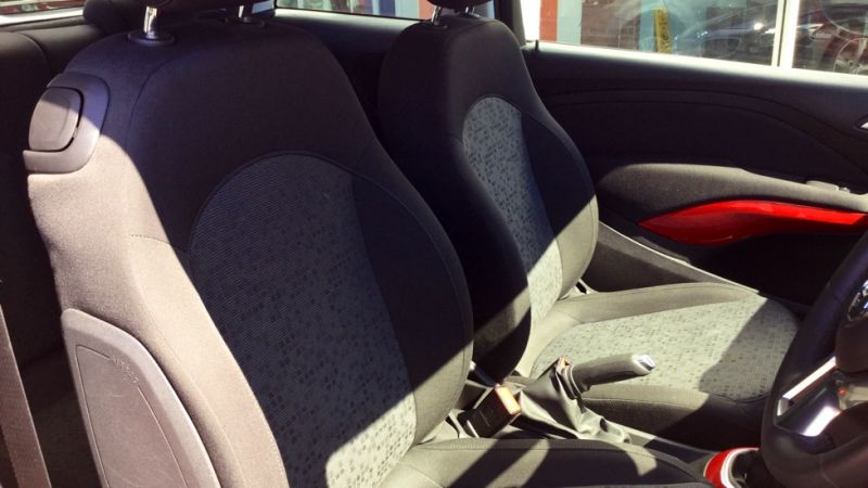 2014 Vauxhall Adam 1.2i image 5