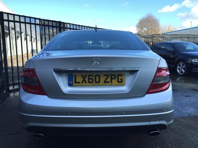 2010 Mercedes 3.0 C350 CDI Sport 4d image 5