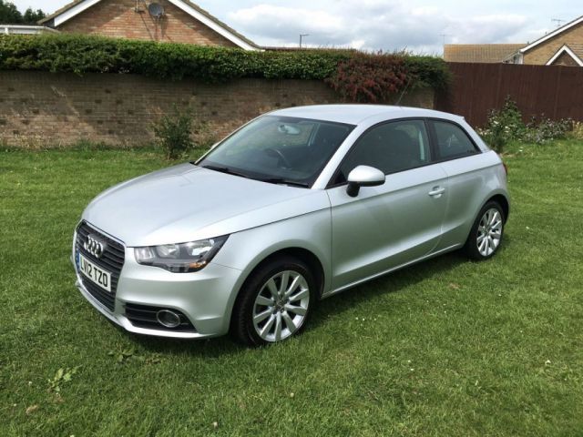 2012 AUDI A1 1.6 TDI Sport 3d image 2
