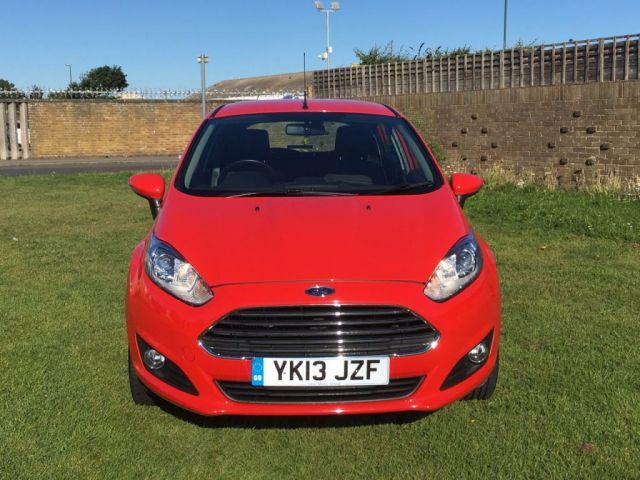 2013 Ford Fiesta 1.0 Zetec 5d image 3