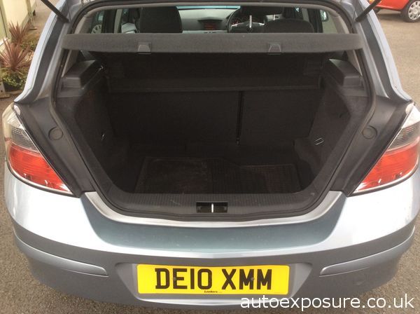 2010 Vauxhall Astra 1.6i 16V image 9