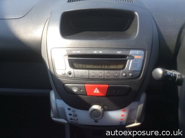 2009 Toyota AYGO 1.0 VVT-i + image 8