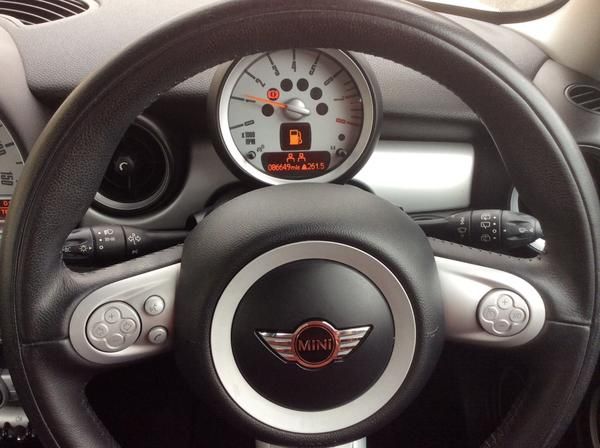 2008 MINI Hatchback 1.6 Cooper image 8