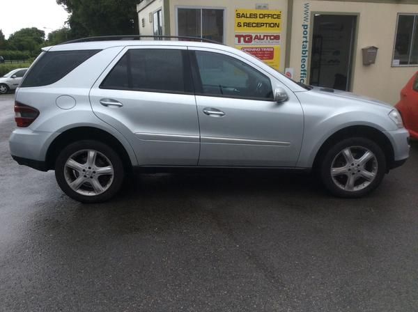 2007 Mercedes-Benz ML320 CDI Sport image 2