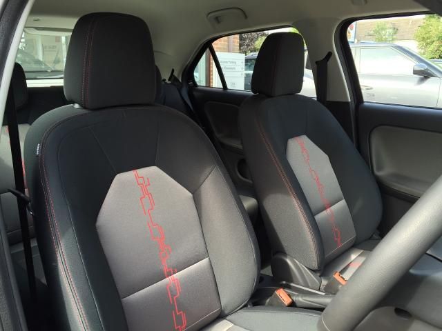 2015 MG MG 3 1.5 3 STYLE VTI-TECH 5d image 7