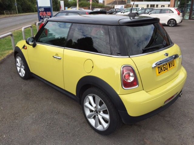 2010 MINI Hatch Cooper 1.6 3d image 3