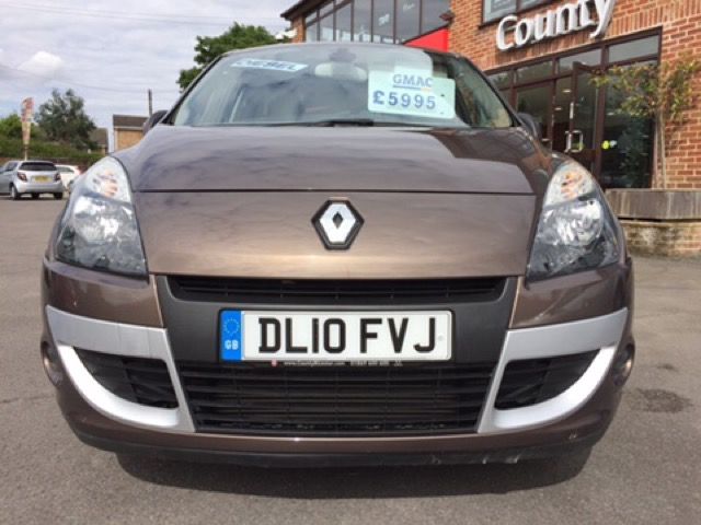 2010 Renault Scenic 1.5 Privilege TOMTOM DCI 5d image 5