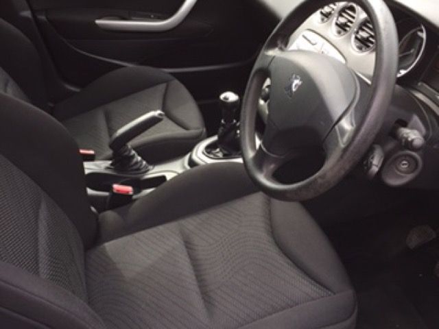 2010 Peugeot 308 1.6 S HDI 5d image 4