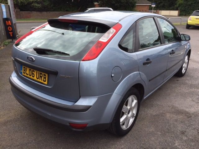 2006 Ford Focus 1.6 Sport 16V 5d image 2