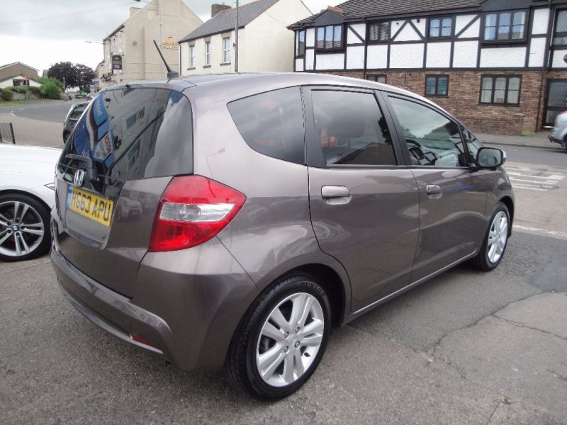 2013 Honda Jazz 1.4 i-VTEC ES Plus CVT 5dr image 4