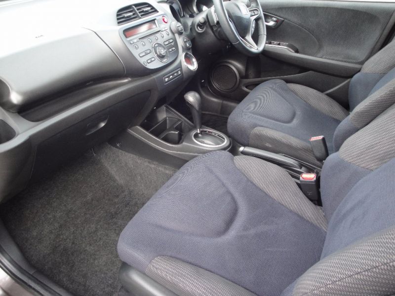 2013 Honda Jazz 1.4 i-VTEC ES Plus CVT 5dr image 5