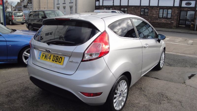 2014 Ford Fiesta 1.5 TDCi 3dr image 4