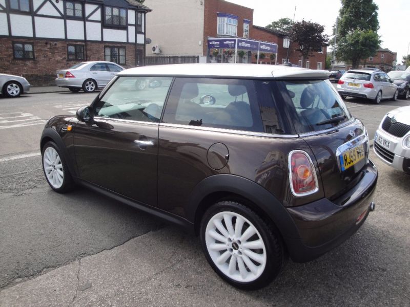 2009 MINI Hatch 1.6 Cooper 3dr image 4