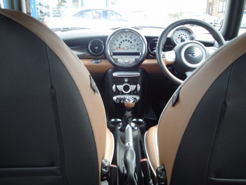 2009 MINI Hatch 1.6 Cooper 3dr image 10