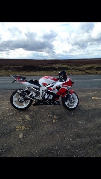 1999 Yamaha r6 image 2