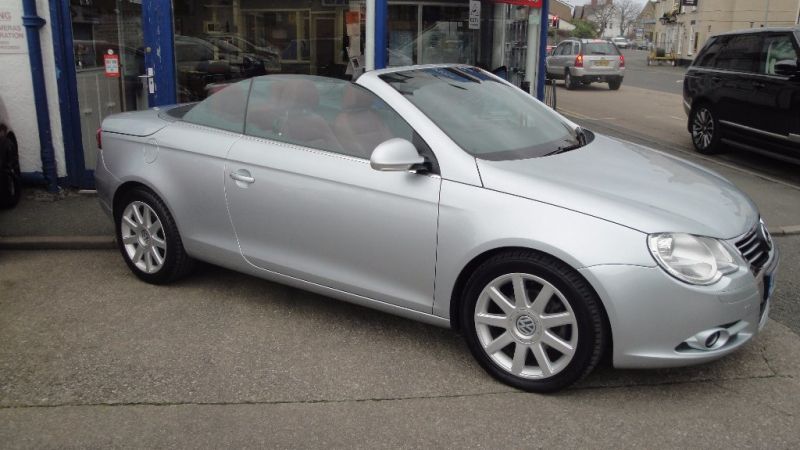 2006 Volkswagen Eos 2.0 FSI 2dr image 1