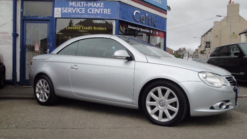 2006 Volkswagen Eos 2.0 FSI 2dr image 3