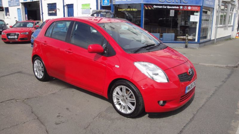 2008 Toyota Yaris 1.3 VVT-i SR 5dr image 1