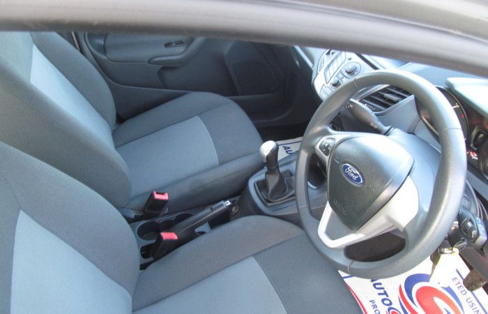 2011 Ford Fiesta 1.4 TDCi 5dr image 9