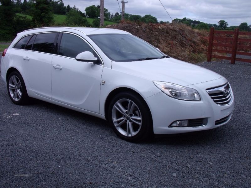 2011 Vauxhall Insignia SRI image 1