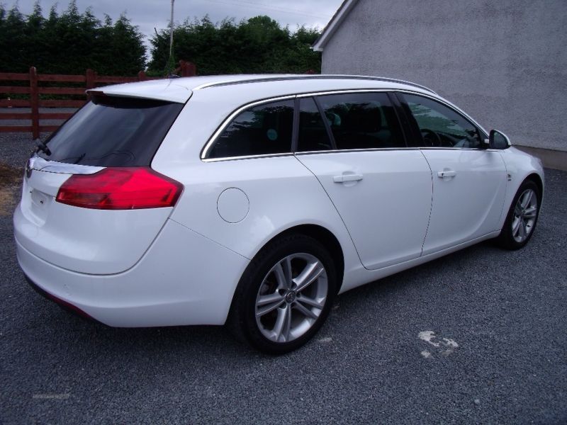 2011 Vauxhall Insignia SRI image 4