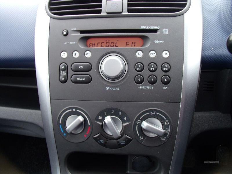 2011 Vauxhall Agila S image 9