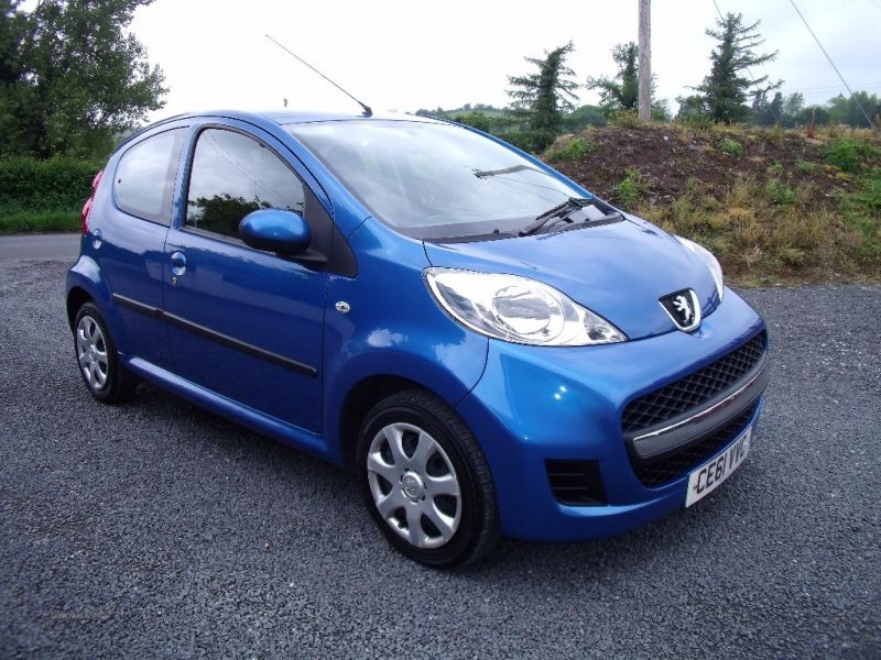 2011 Peugeot 107 1.0 Urban image 1