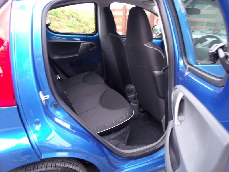 2011 Peugeot 107 1.0 Urban image 5