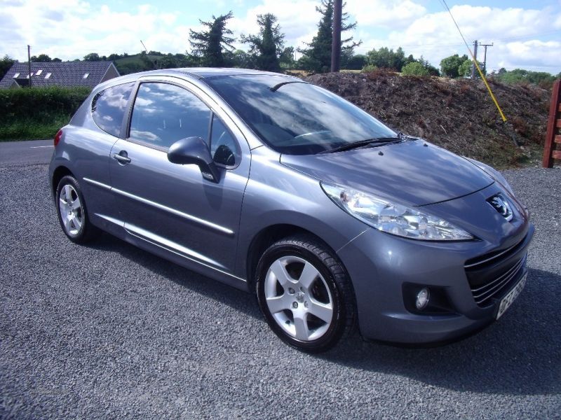 2010 Peugeot 207 1.6 Sport image 1