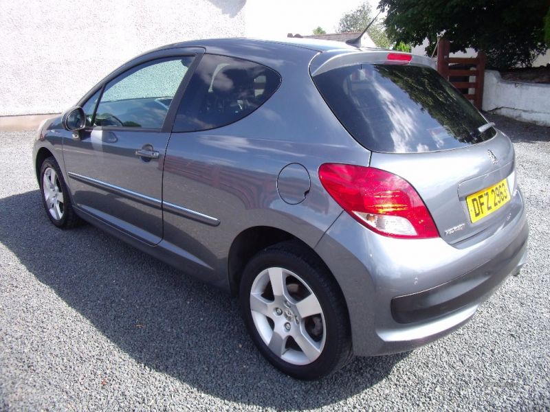 2010 Peugeot 207 1.6 Sport image 3