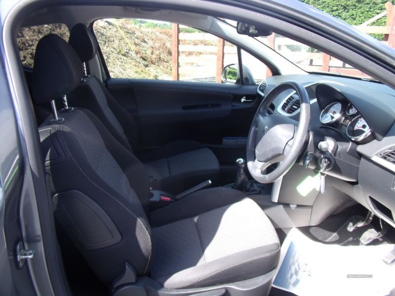 2010 Peugeot 207 1.6 Sport image 7