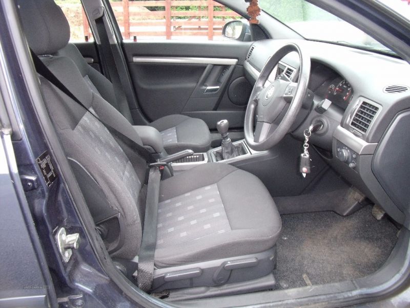 2008 Vauxhall Vectra 1.8 image 7