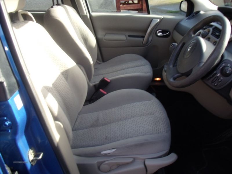 2006 Renault Scenic SL OASIS VVT image 7