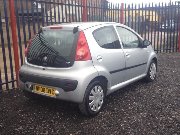 2008 Peugeot 107 1.0 12v 5dr image 10