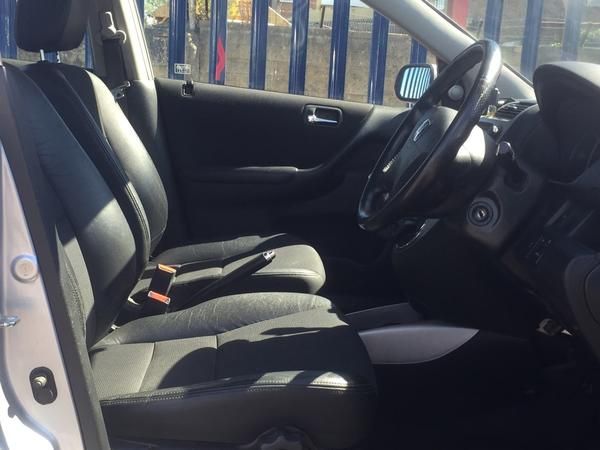 2004 Honda Civic 2.0 i VTEC Type S 5dr image 6