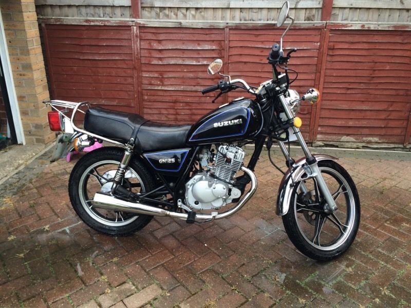 2005 Suzuki GN 125 image 1