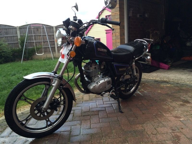 2005 Suzuki GN 125 image 2