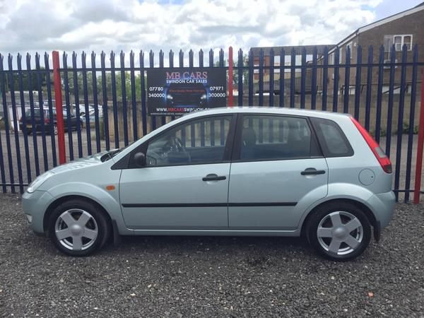 2004 Ford Fiesta 1.4 5dr image 4