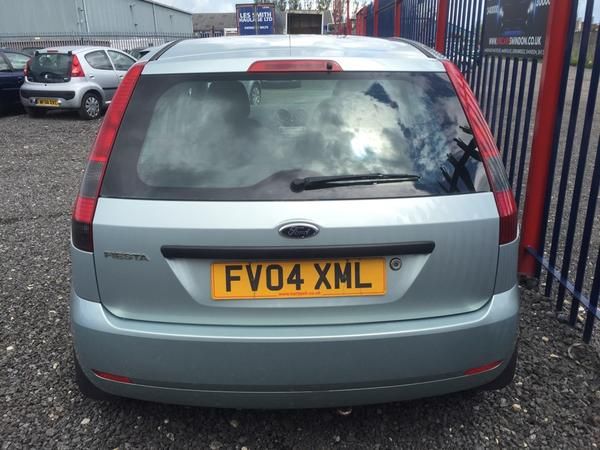 2004 Ford Fiesta 1.4 5dr image 5