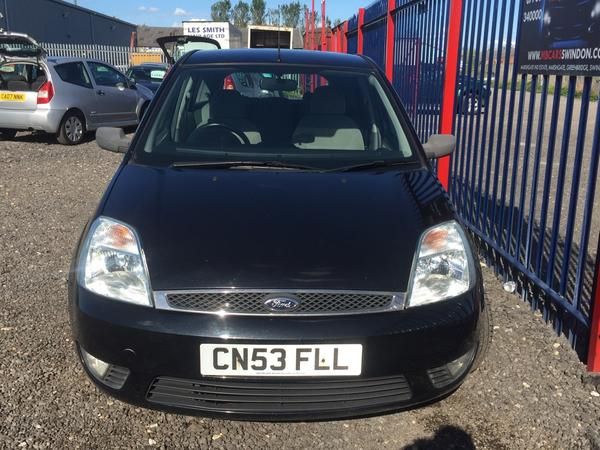 2003 Ford Fiesta 1.4 Ghia 5dr image 2