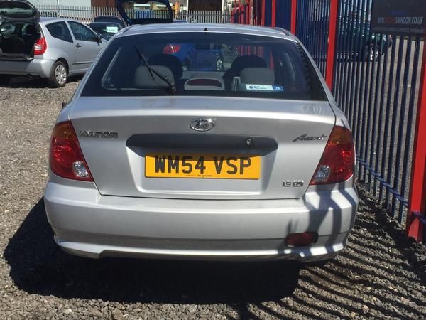 2005 Hyundai Accent 1.3 GSi 5dr image 5