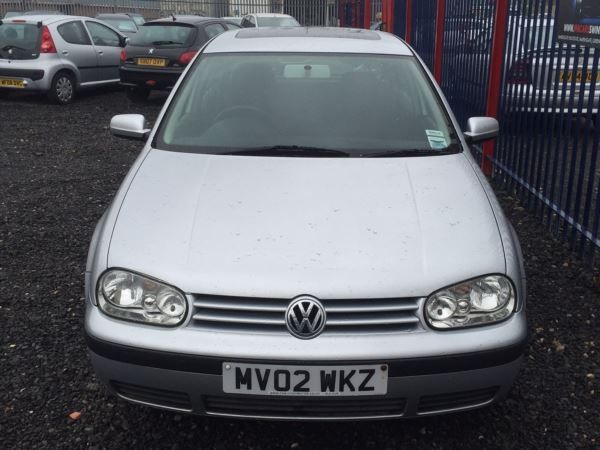 2002 Volkswagen Golf 1.6 S 5dr image 2