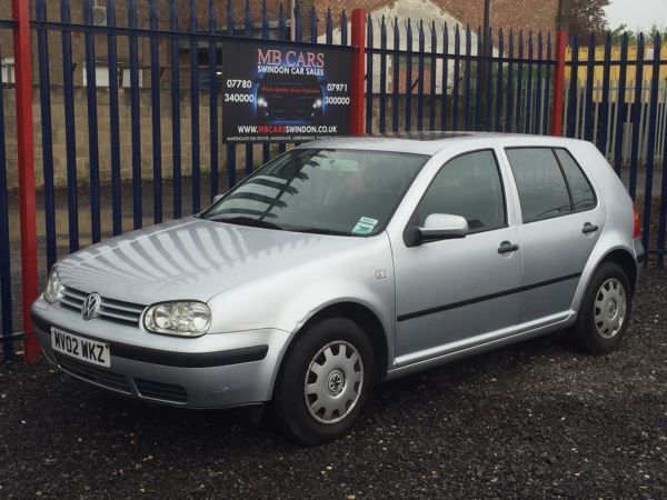 2002 Volkswagen Golf 1.6 S 5dr image 3