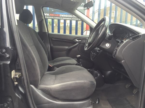 2001 Ford Focus 1.6 i 16v Ghia 4dr image 7
