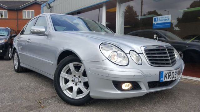 2009 Mercedes 2.1 E220 CDI SE 4d image 1
